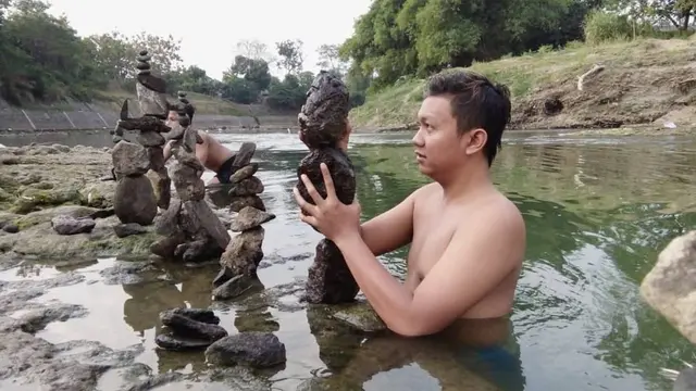 7 Potret Denny Caknan, Penyanyi Katonyono Medot Janji yang Viral