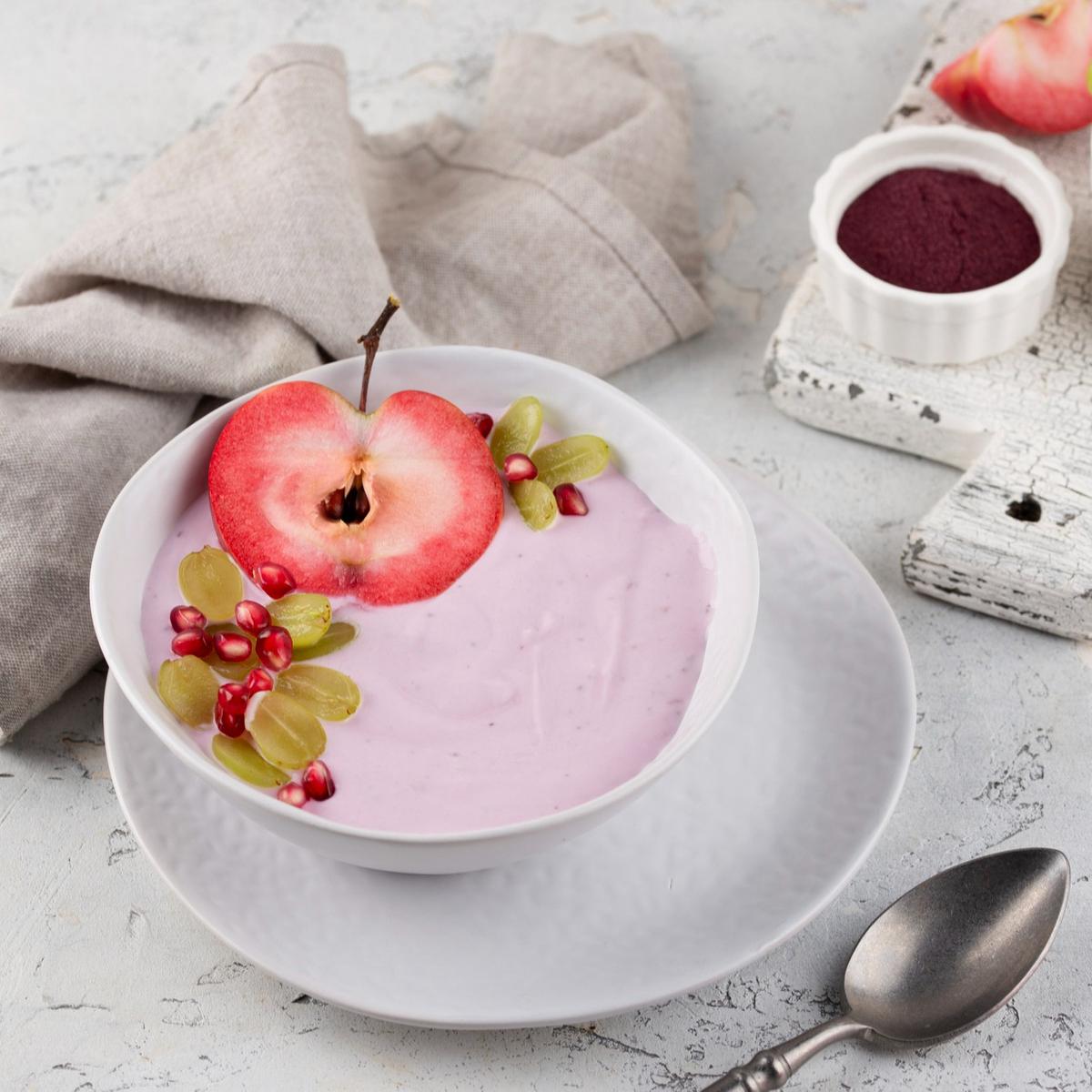 yogurt dengan buah segar
