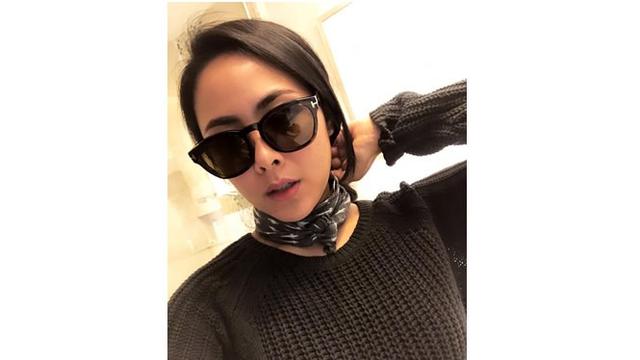 Tampak dari unggahannya di Instagram, Fasty hobi traveling.