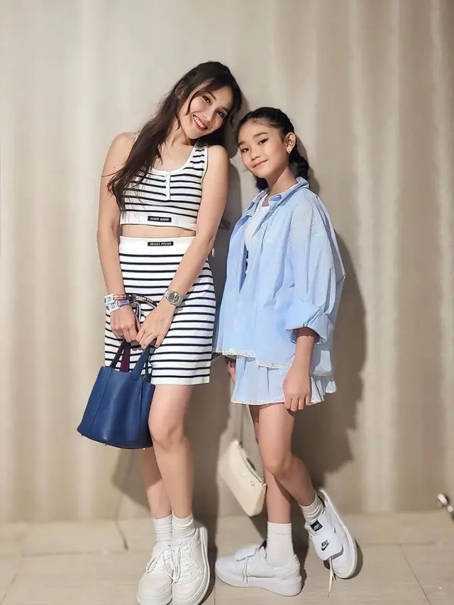 Potret Ayu Ting Ting dan Bilqis (Instagram/@ayutingting92)