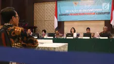 Ketua Pansel Capim KPK Yenti Garnasih didampingi anggota pansel memimpin uji publik Calon Pimpinan Komisi Pemberantasan Korupsi (Capim KPK) periode 2019-2023 di Kementerian Sekretariat Negara, Kamis (29/8/2019). Enam orang capim KPK yang tersisa menjalani uji publik. (Liputan6.com/Angga Yuniar)