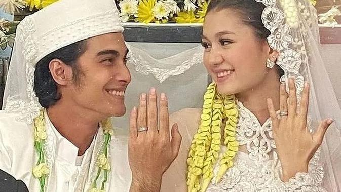 Semakin Dekat, Ini 6 Potret Cinta Brian dan Zoe Abbas Pakai Baju Warna Senada (sumber: Instagram/zoeabbasjackson)