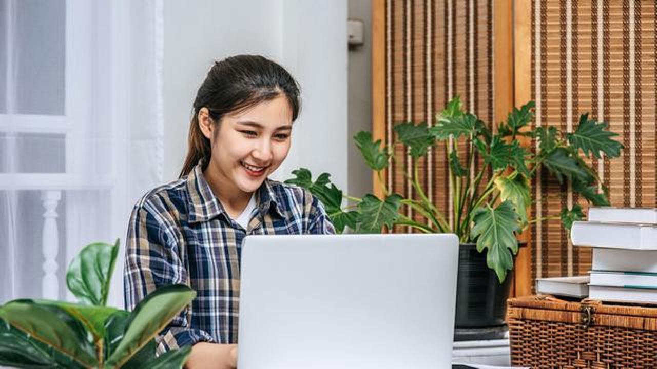 5 Tips Agar Tubuh Tetap Aktif di Kantor dan Terhindar dari Nyeri Pinggang