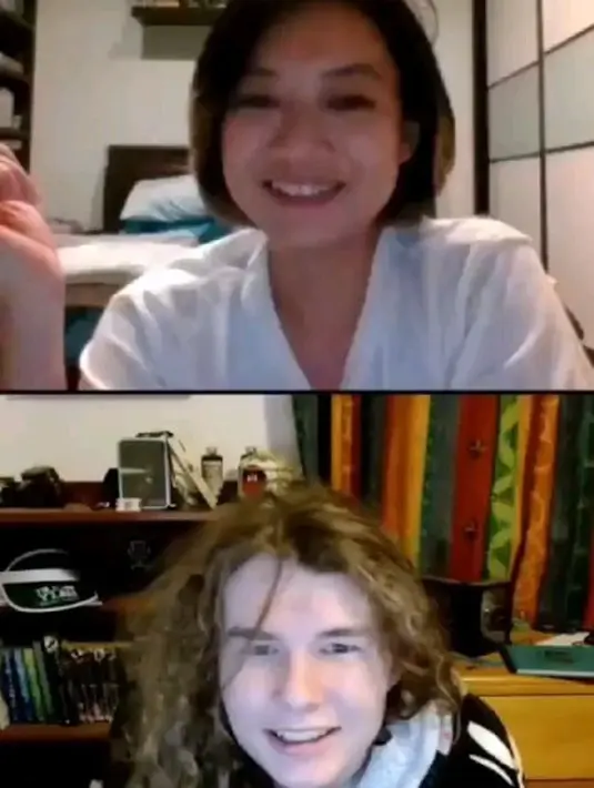 Penyanyi cilik yang tergabung dalam Trio Kwek Kwek itu tampak mendapatkan ucapan selamat yang begitu manis dari sang kekasih yang merupakan bule asal New Zealand. [Instagram/charles.n.g.s]