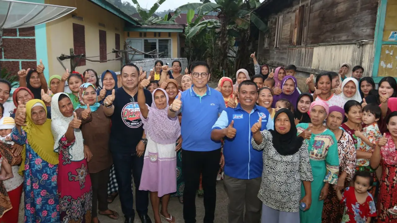 Bakal Cagub Sumbar Mulyadi bertemu warga.