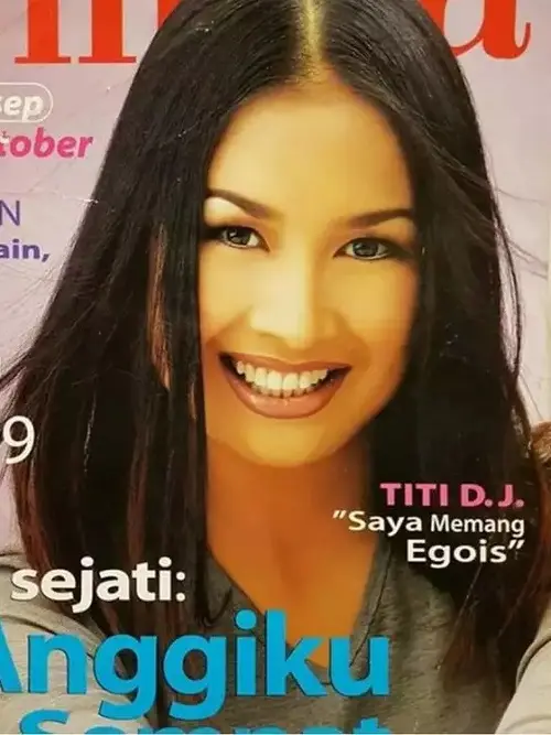 Potret Titi DJ di Masa Muda, Pesonanya Saat Jadi Model Cover Majalah Bikin  Terpukau - Citizen6 Liputan6.com