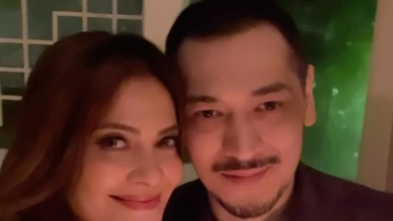 Couple Visual Bahagia, 8 Foto Cut Tary dan Richard Kevin Merayakan Ultah Pernikahan Keempat