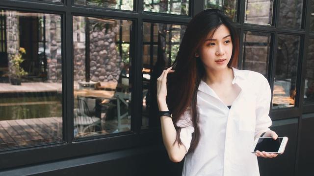 Pesona Novita Condro, istri Kapten Vincent Raditya