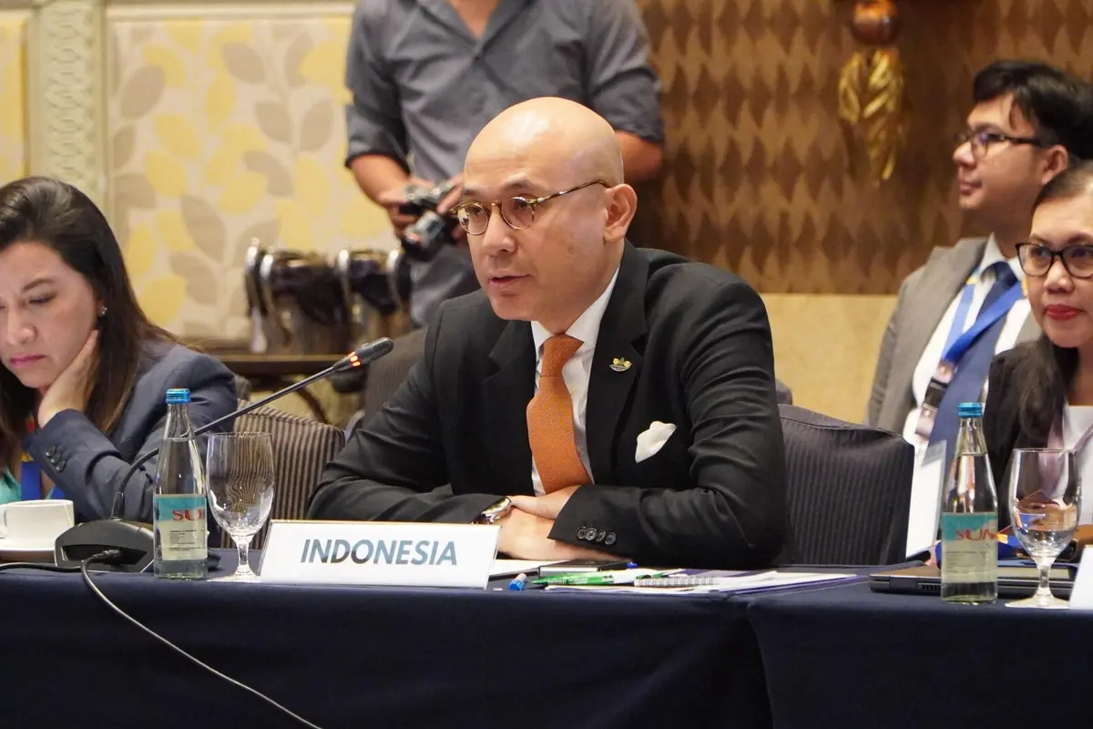Wamenlu RI Arrmanatha Nasir dalam KTT Negara Berpenghasilan Menengah di Manila, Filipina, Selasa (29/4/2025). (Dok. Kemlu RI)