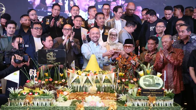 Ketua Umum BPP HIPMI Akbar Himawan Buchari saat merayakan ulang tahun ke-51 BPP Hipmi. (Istimewa)