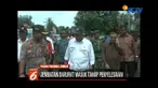 Menteri PUPR Basuki Hadimuljono, meninjau pembangunan jembatan darurat di Padang Pariaman, Sumatra Barat. Pengerjaan jembatan darurat sudah masuk tahapan penyelesaian.