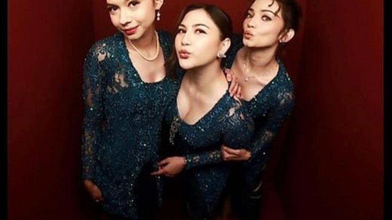 Disebut BLACKPUNK! Ini 7 Potret Yuki Kato, Jessica Mila, dan Enzy Storia yang Akhirnya Kumpul Lengkap di Nikahan Febby Rastanty