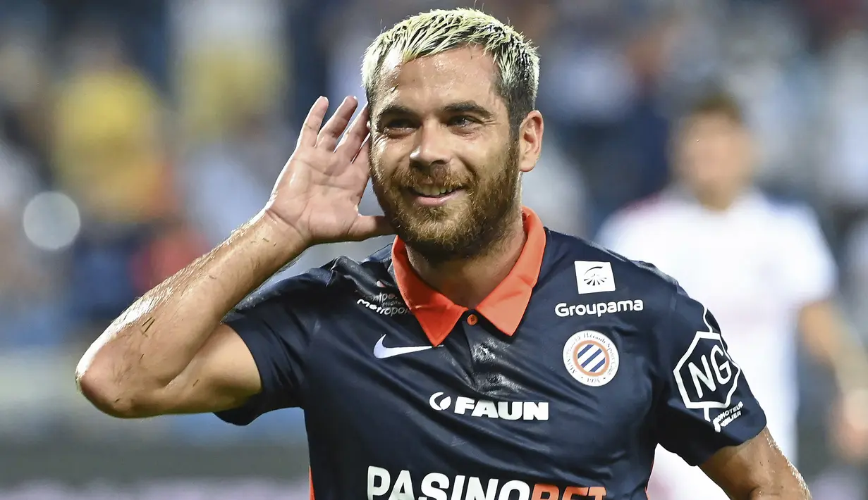 Nama Teji Savanier masih terdengar asing oleh penggemar sepak bola Eropa. Ia merupakan gelandang serang klub Montpellier yang telah menyumbangkan tiga gol dan empat assist dalam 11 laga di Liga Prancis. Savanier tercatat telah mengoleksi gelar Man of The Match sebanyak empat kali. (AFP/Pascal Guyot)