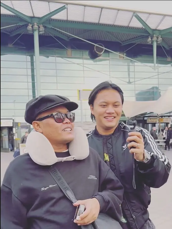 Sule ajak anak liburan ke Eropa