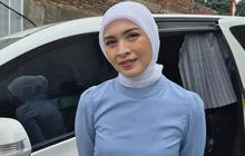 Donita Ungkap Kerinduan Berakting, Tapi Anak Masih Jadi Prioritas