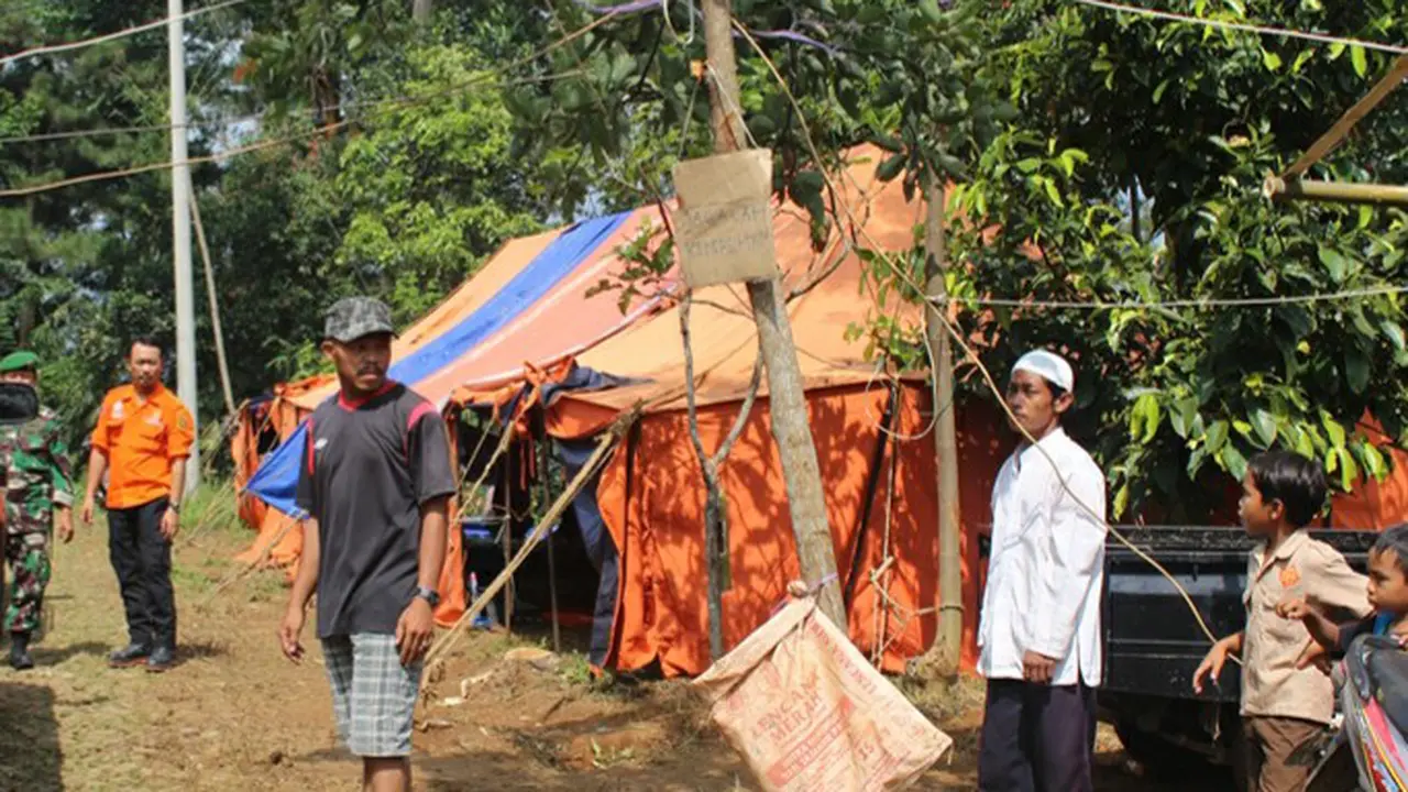 Tanah Bergerak