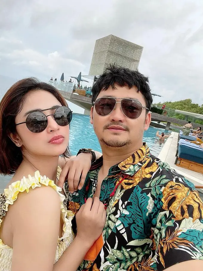 [Fimela] Dewi Perssik dan Angga Wijaya