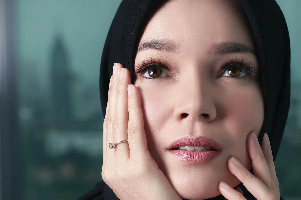 [Bintang] A3 Eksklusif Dewi Sandra