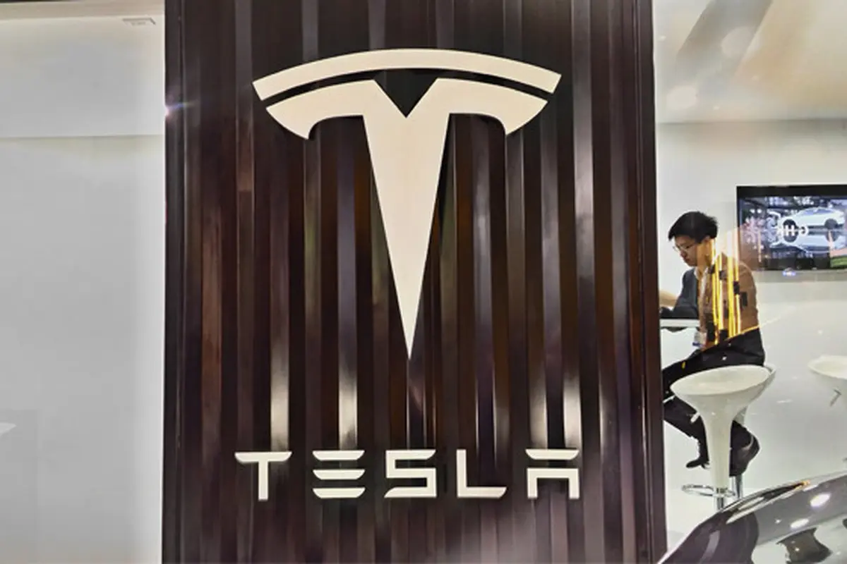 Papan Nama Booth Tesla di Computex 2017. Liputan6.com/Mochamad Wahyu Hidayat