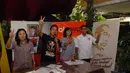Dalam aksi tersebut, para relawan juga akan melepas sepasang merpati dan 53 balon sebagai kado untuk calon presiden nomor urut dua tersebut, Jakarta, Jumat (20/6/14). (Liputan6.com/Miftahul Hayat)