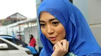 Perempuan berusia 28 tahun itu kini sering mengisi acara bincang-bincang yang berhubungan dengan agama. (Liputan6.com/Panji Diksana)