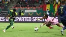 Pengganti Mane, Bamba Dieng juga sukses mencetak gol di menit ke-90+2. Gol tersebut sekaligus menutup keunggulan 2-0 Senegal atas Cape Verde sekaligus menyegel tiket perempatfinal Piala Afrika 2021. (AFP/Pius Utomi Ekpei)