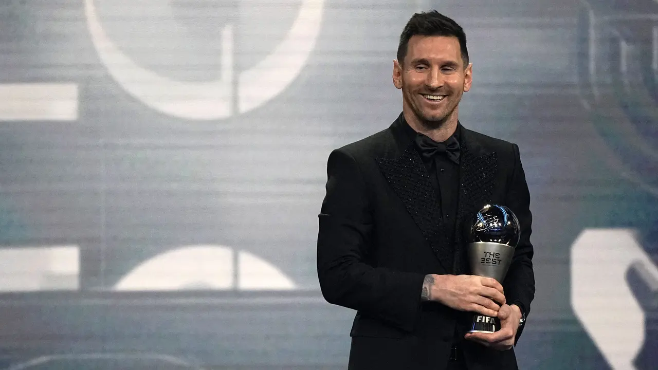 Foto: 5 Pemain dengan Penghargaan Individu Terbanyak, Messi Ungguli Ronaldo