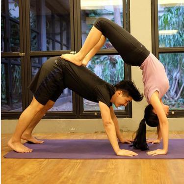 7 Momen Seru Pasangan Selebriti Saat Olahraga Bersama