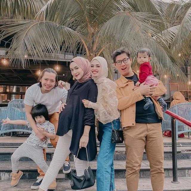 Hampir Lahirkan Anak di Mobil, Ini 7 Potret Perjalanan Kehamilan Melody Prima
