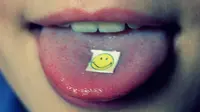 Narkoba LSD atau Smile (higherperspective.com)