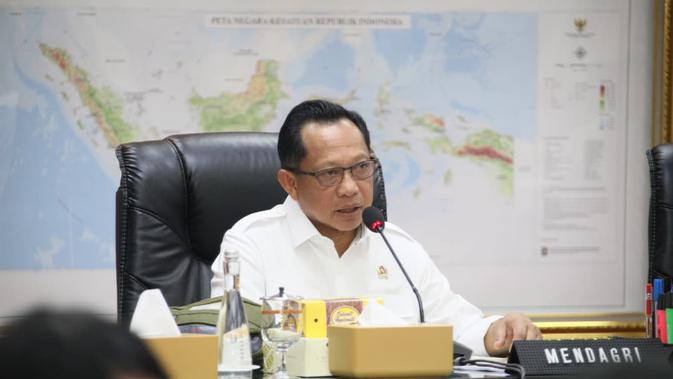 Mendagri Larang Kepala Daerah Ke Luar Negeri sampai 15 Januari 2026