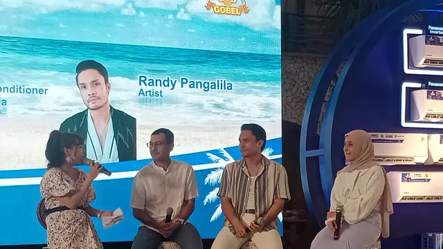 Peluncuran si-Biru Super X oleh PT Panasonic Gobel Indonesia.