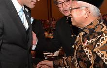 Momen Wapres Maruf Amin Ketemu Artis Korea Siwon Choi di KTT Asean