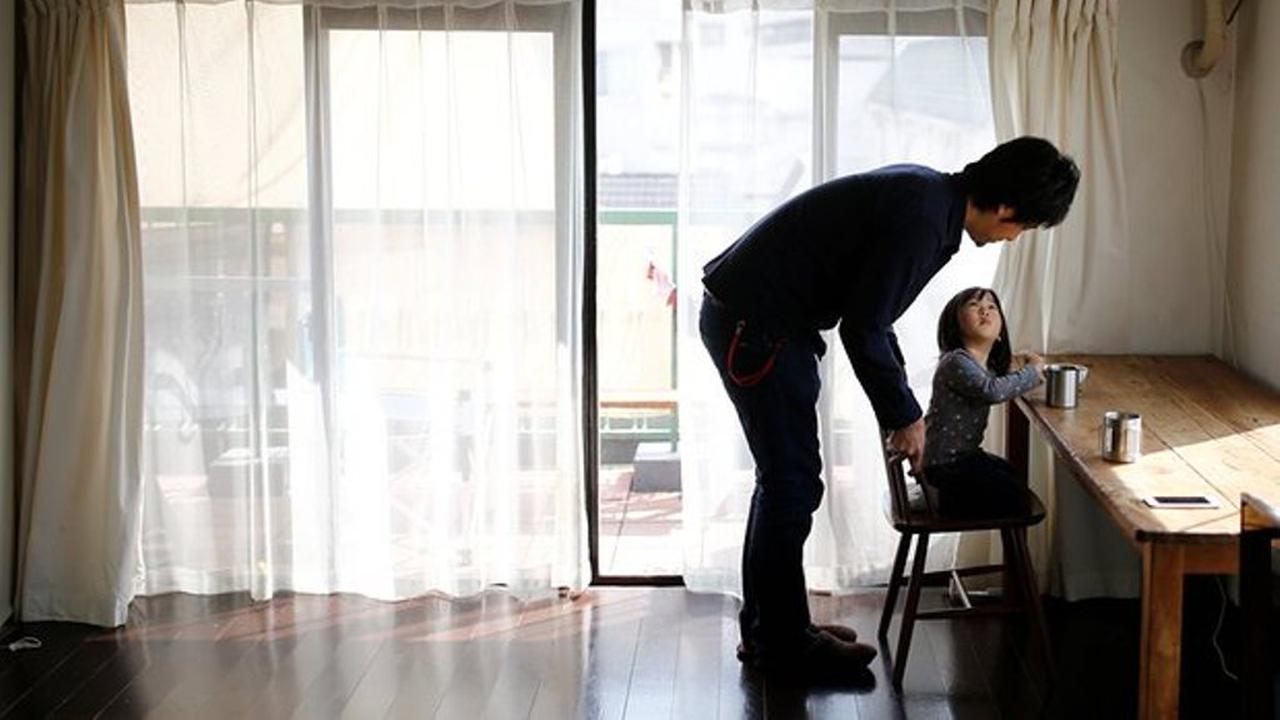 Gaya Hidup Minimalis Garis Keras: Cuma Punya 3 Kaos dan 4 Celana