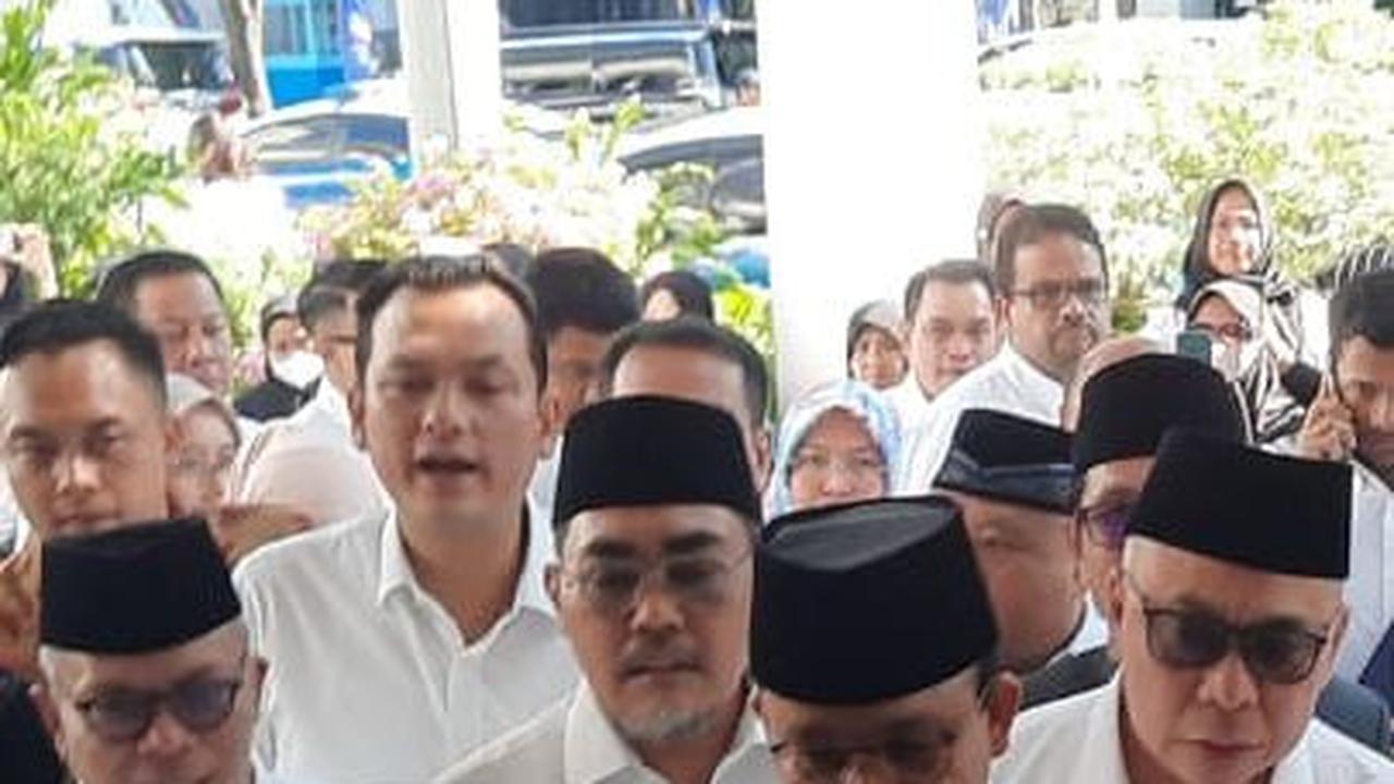 Kompak Berbaju Putih, Anies dan Cak Imin Disambut Teriakan Presiden