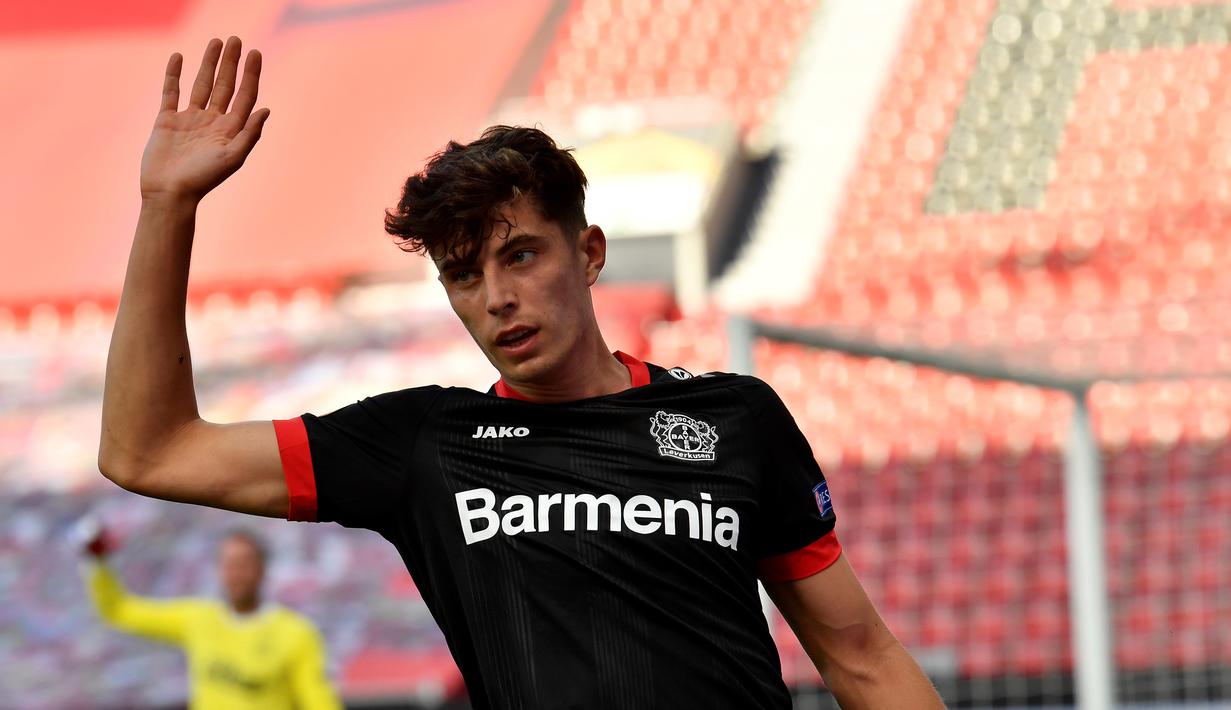 1. Kai Havertz (80 Juta Euro) - Gelandang berusia 21 tahun ini menjadi pembelian teranyar Chelsea di bursa tranfer musim panas ini. Chelsea menggelontorkan dana mencapai 80 juta euro untuk mendatangkan Havertz dari Bayer Leverkusen. (AFP/Martin Meissner/pool)