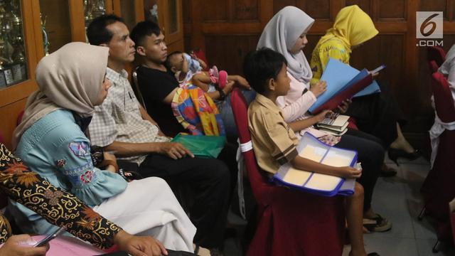 Posko Pelayanan PPDB Dipadati Warga