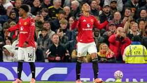 Selebrasi&nbsp;Casemiro&nbsp;dalam laga Premier League antara Manchester United vs Brighton, Sabtu (25/10/2025).&nbsp;(AP Photo/Dave Thompson)