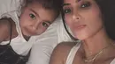 Kim Kardashian kini sangat menikmati perannya sebagai seorang selebriti dan juga seorang ibu. (instagram/kimkardashian)