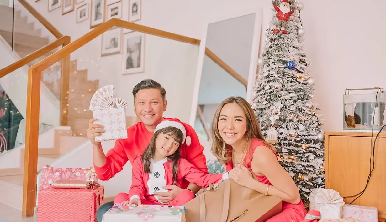 Gisella Anastasia, Gading Marten dan Gempi (Instagram/gadiiing)