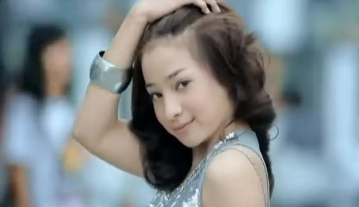 <p>Walaupun mempunyai pipi chubby, akan tetapi kecantikan Nikita Willy sudah tak diragukan lagi. [Foto: YouTube/TheBlessingSceneFilm]</p>