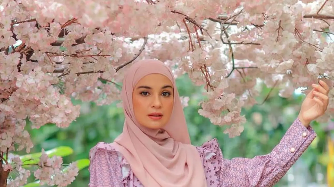 8 Tren Gaya Hijab untuk Lebaran 2023 dari Ayana Moon hingga Shireen Sungkar