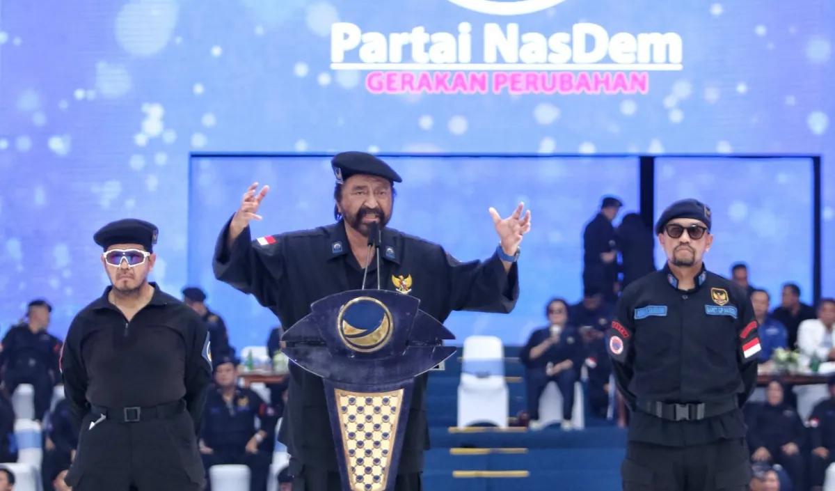 Paloh mendorong Syahrul Yasin Limpo menghadapi persoalan hukum tersebut sebagai bentuk dukungan terhadap pemberantasan korupsi dilakukan KPK.