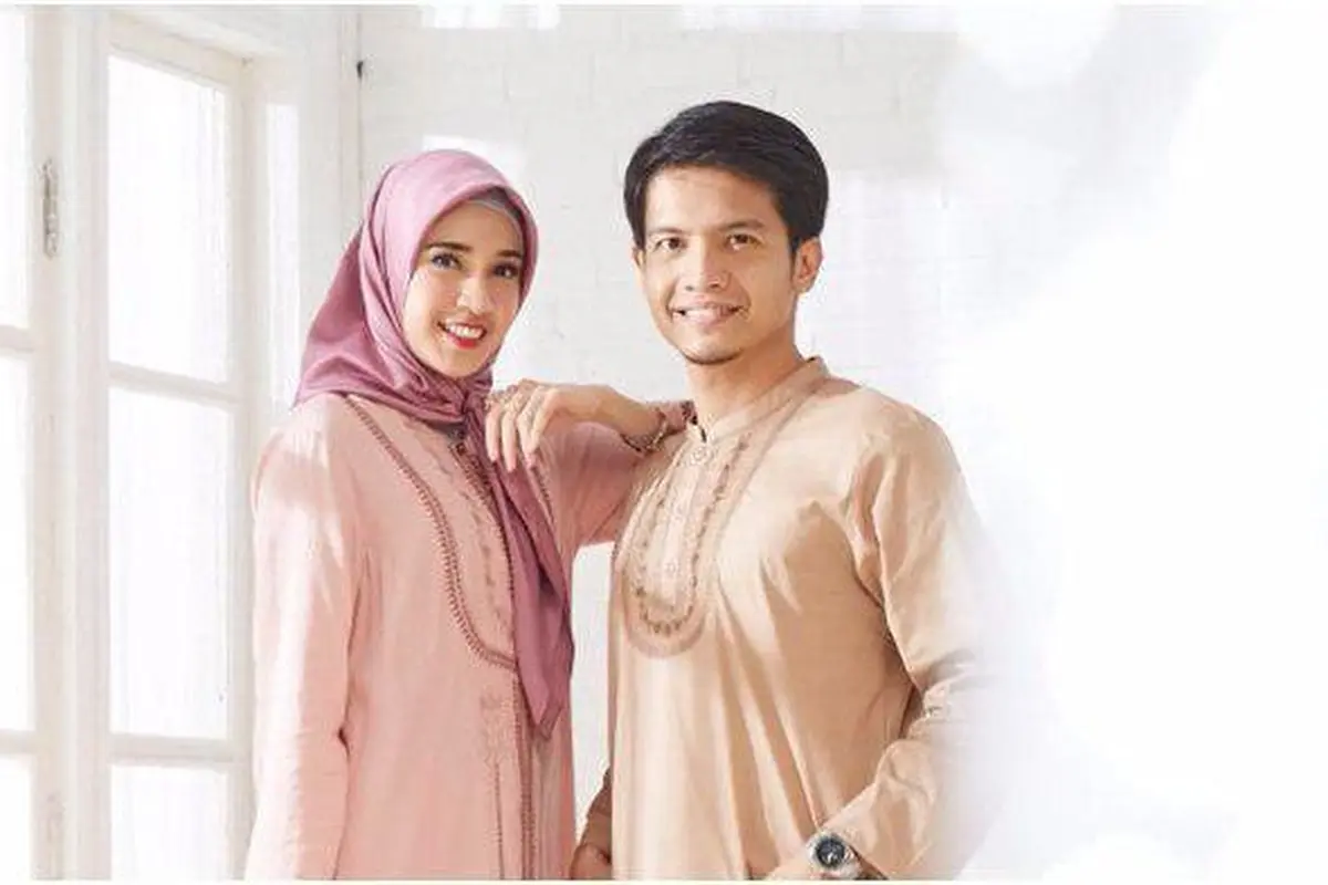 Dhini Aminarti dan Dimas Seto