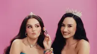 Delena Reuni untuk Rare Beauty, Tiara Mini Selena Gomez Karya Rinaldy A. Yunardi