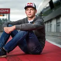 Max Verstappen, pembalap berusia 18 tahun yang berhasil juarai F1. (gpupdate.net)