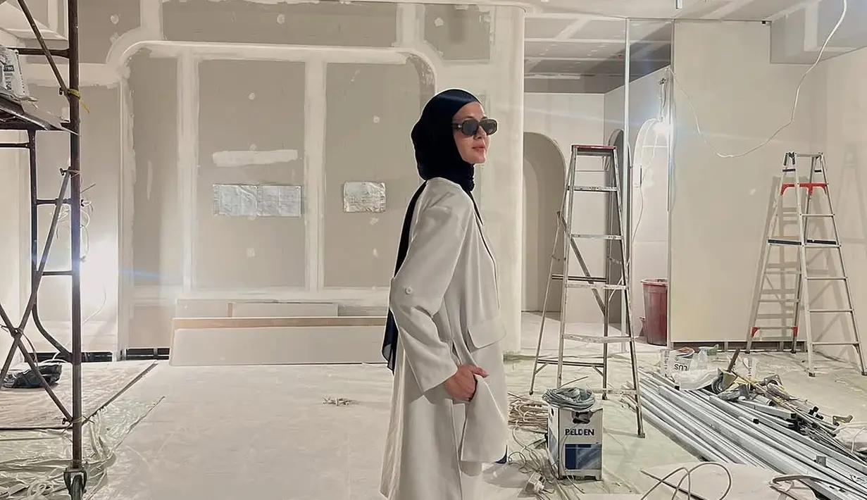 Potret Paula Verhoeven Siap Buka Bisnis Clothing Brand Sendiri (credit: instagram/paula_verhoeven)