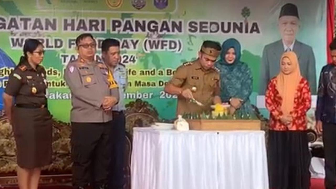 Pj Wali Kota Tarakan Bustan memberikan arahan dalam Peringatan Hari Pangan Sedunia