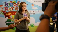 Mona Ratuliu saat menjadi pembicara di Kiddies Day Out di Pejaten Village, baru-baru ini.
