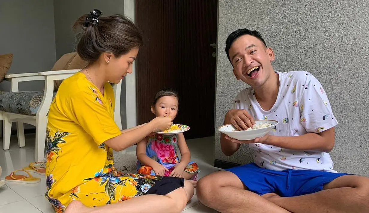 Ruben Onsu dan Sarwendah